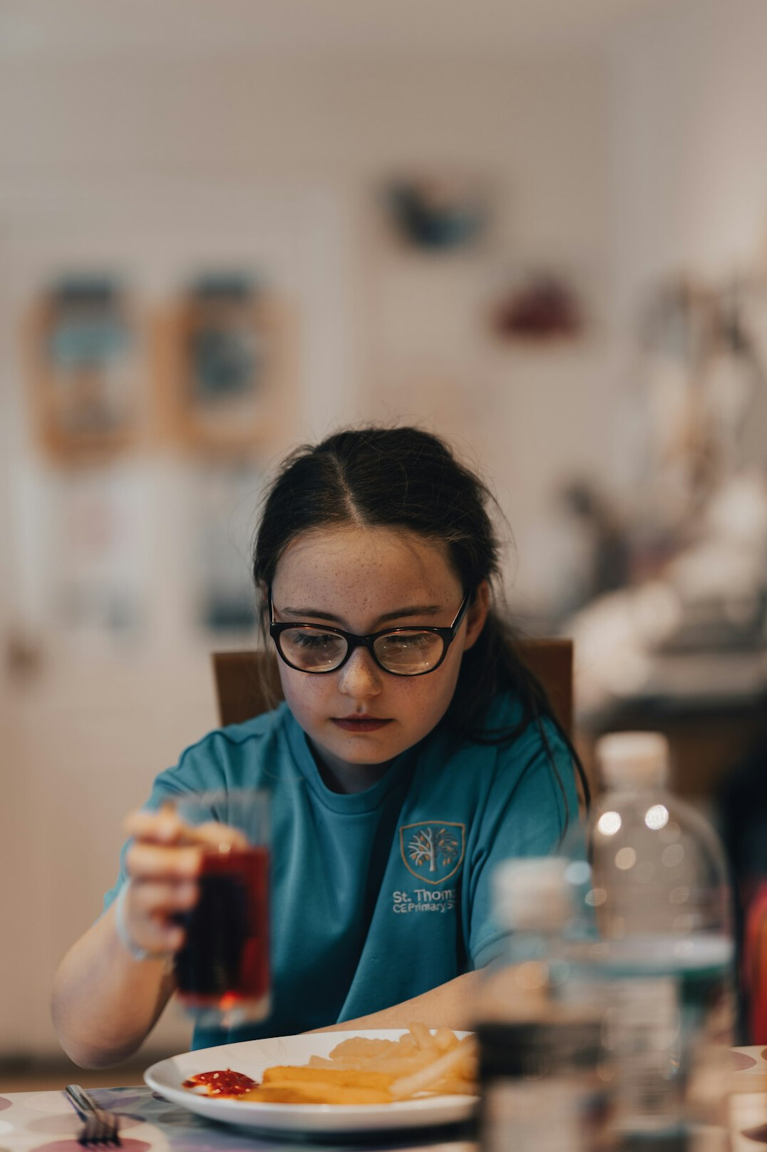 student eating healthy meal